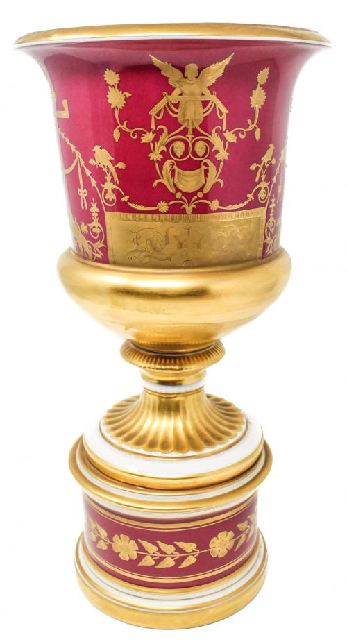 COPA EN PORCELANA DE LOS  AÑOS 70