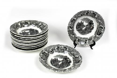 CONJUNTO DE PLATOS "PICKMAN"