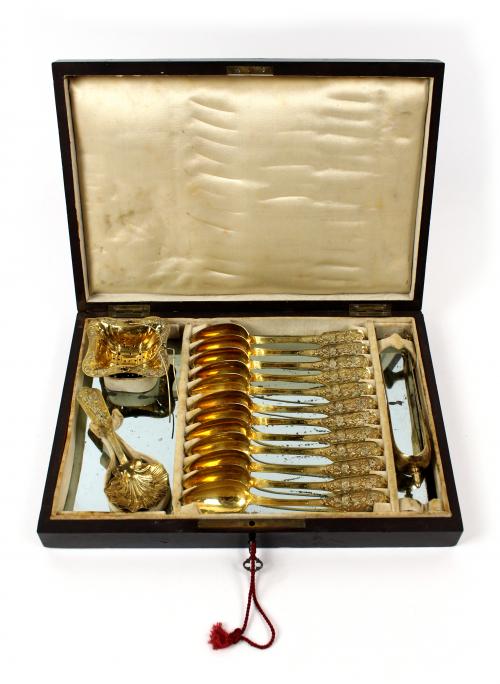 CONJUNTO CUHARITAS DE TE EN PLATA DORADA