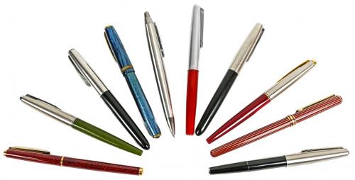 LOTE VARIADO DE PLUMAS Y BOLIGRAFOS