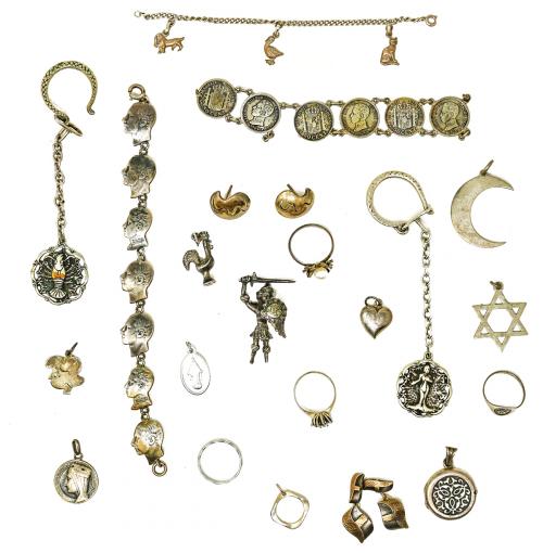 LOTE DE COLGANTES Y PULSERAS DE PLATA