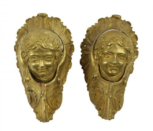 PAREJA DE  APLICACIONES DECORATIVAS EN BRONCE S.XIX