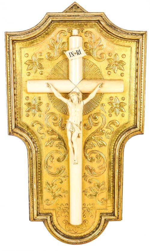 CRISTO DE MARFIL DE FINALES DEL SIGLO XIX