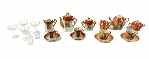 CONJUNTO "FIRETA" EN PORCELANA Y VIDRIO