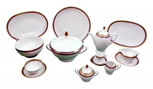 VAJILLA EN PORCELANA ALEMANA PARA 12 SERVICIOS