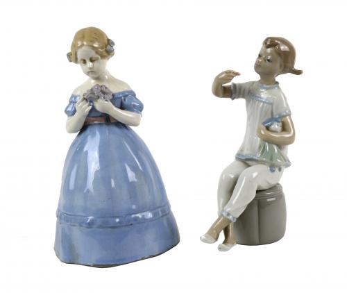 DOS FIGURAS DE PORCELANA
