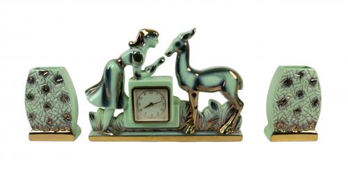 RELOJ ART DECO "JOVEN CON CIERVO"