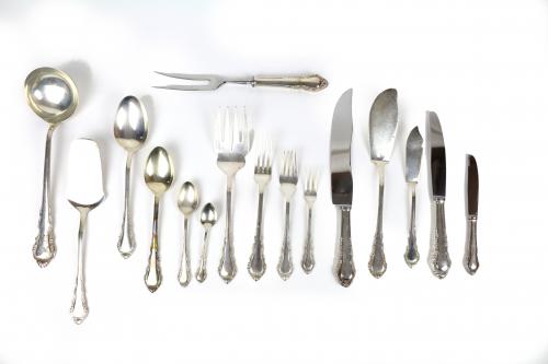 CUBERTERIA DE PLATA