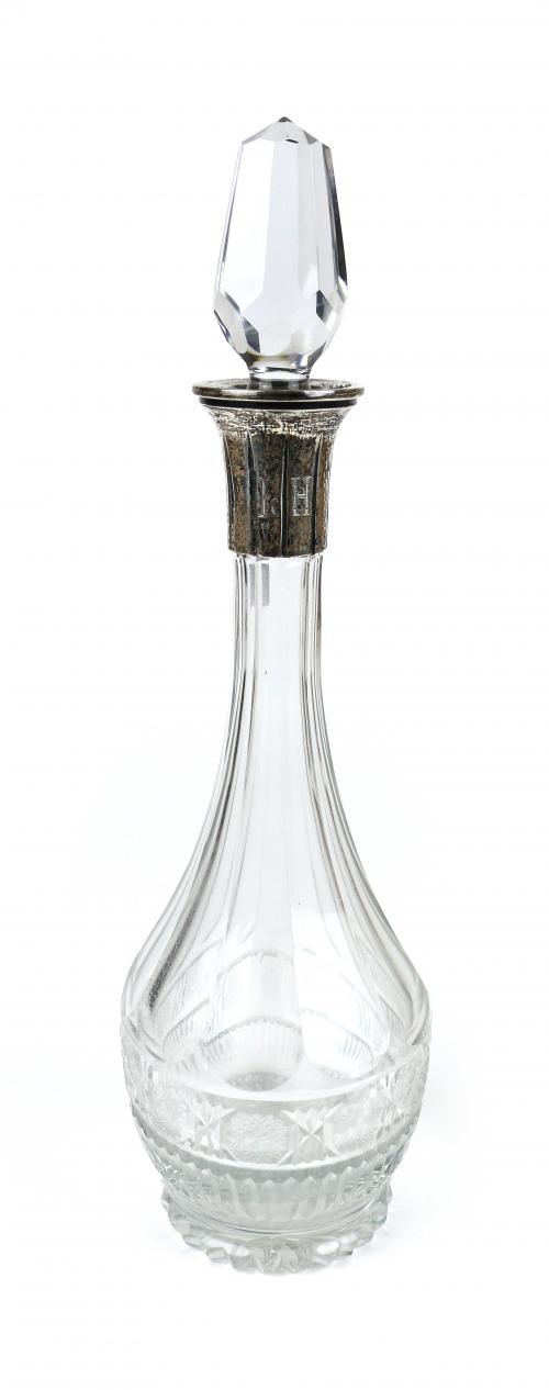 BOTELLA LICORERA EN CRISTAL Y PLATA