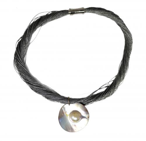 COLLAR CON MADREPERLA GRIS
