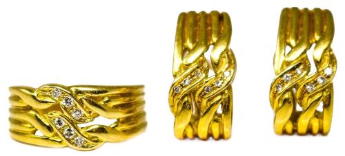 CONJUNTO DE PENDIENTES Y ANILLO CON BRILLANTES