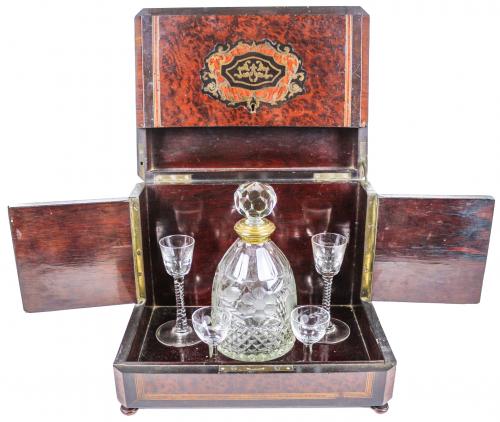 CAJA LICORERA FRANCESA NAPOLEÓN III