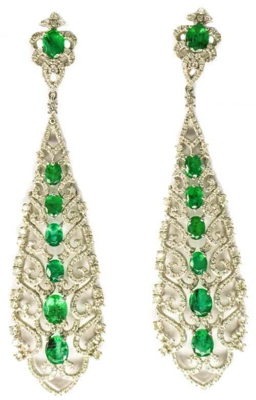PENDIENTES LARGOS CON BRILLANTES Y ESMERALDAS