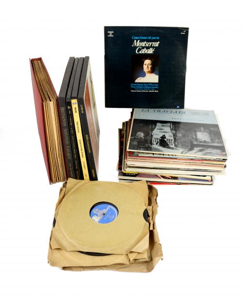 GRAN LOTE DE DISCOS DE VINILO Y DISCOS DE PIEDRA