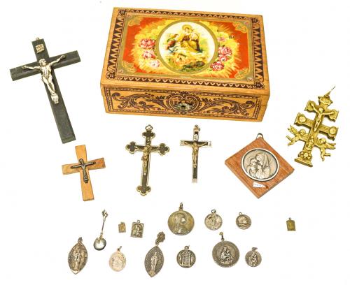 LOTE VARIADO RELIGIOSO DE LA PRIMERA MITAD DEL S.XX