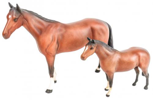DOS CABALLOS EN PORCELANA "BESWICK"