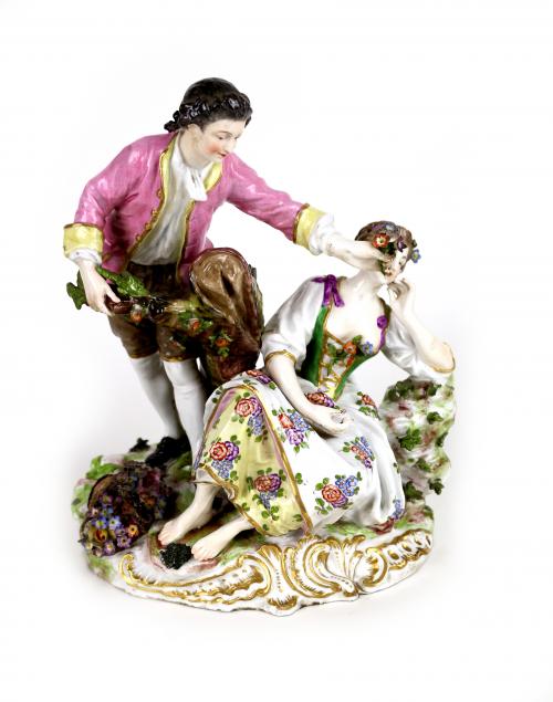 DOS GRUPOS DE PORCELANA