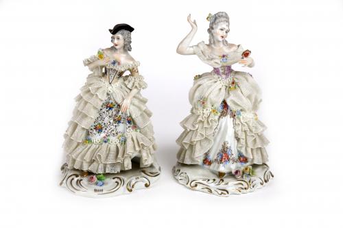 PAREJA DE FIGURAS DE PORCELANA ITALIANA