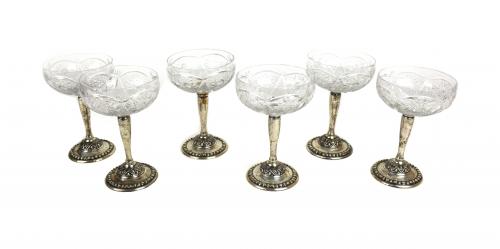 SEIS COPAS DE CRISTAL CON BASE DE PLATA