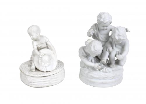 DOS FIGURAS DE BISCUIT