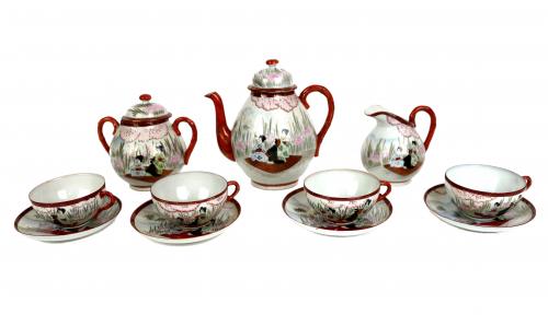 JUEGO DE TÉ EN PORCELANA JAPONESA