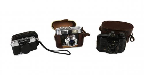 TRES CAMARAS FOTOGRAFIAS AÑOS 50
