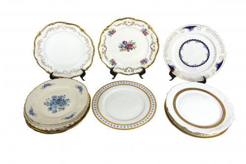 COLECCIÓN DE TRECE PLATOS