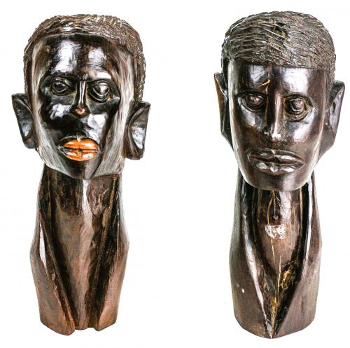 DOS FIGURAS AFRICANAS EN MADERA DE EBANO 
