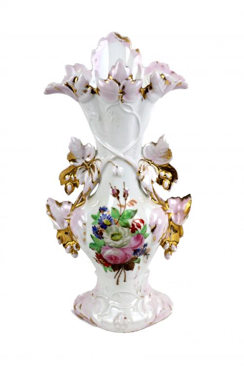 JARRÓN DE PORCELANA DE ESTILO ISABELINO