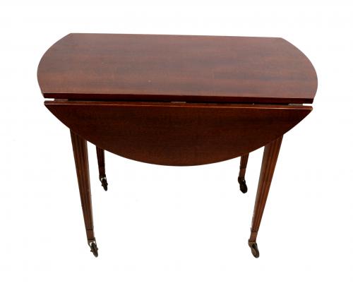 MESA DE TE DE MEDIADIOS DEL S.XX