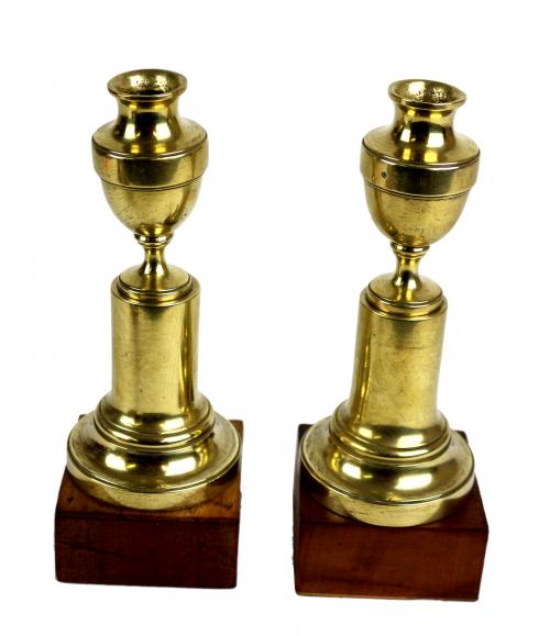 PAREJA DE CANDELEROS S.XIX