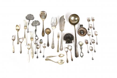 LOTE DE CUBIERTOS DE PLATA