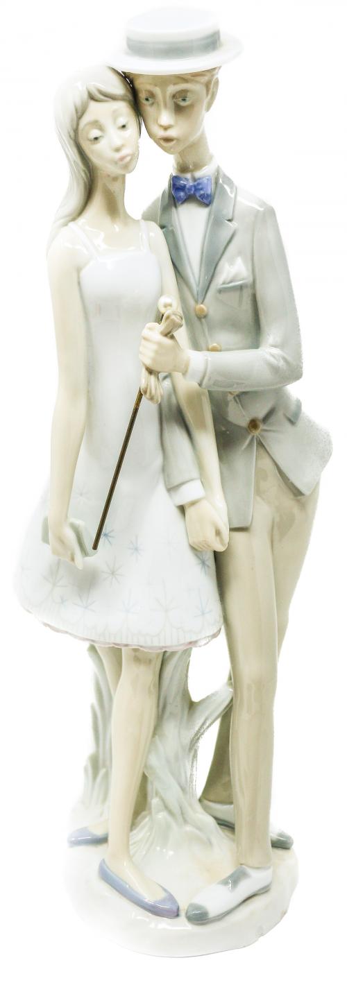 "PAREJA" FIGURA EN PORCELANA LLADRÓ