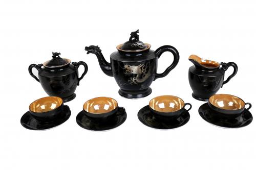 JUEGO DE TE ORIENTAL EN PORCELANA DE MEDIADOS DEL S.XX