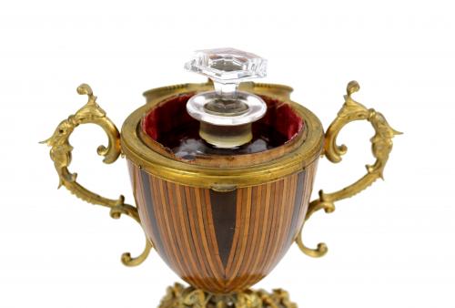 CAJA PERFUMERO CIRCA 1900