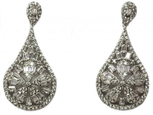 PENDIENTES LARGOS CON CIRCONITAS