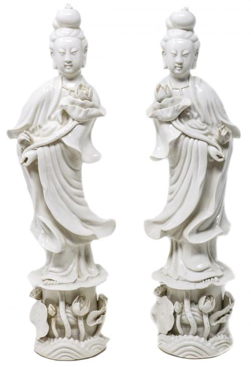 DOS FIGURAS ORIENTALES DE PORCELANA