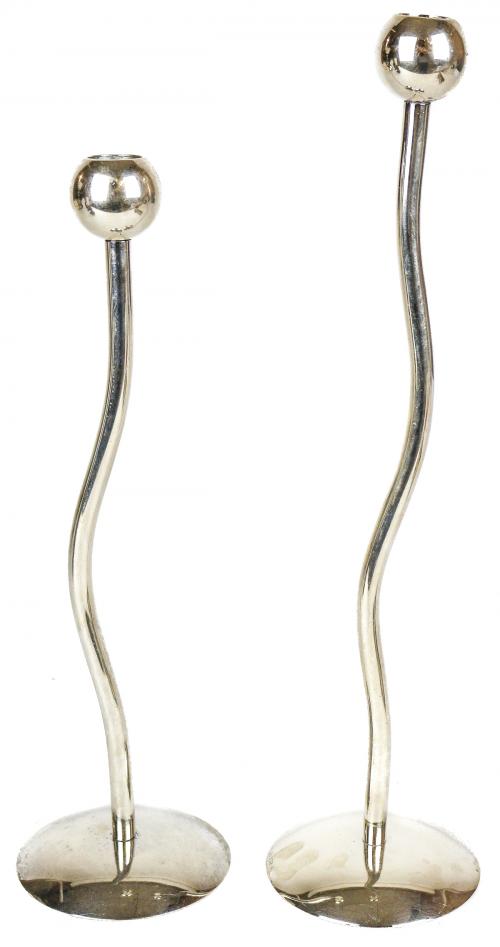 PAREJA DE CANDELABROS ITALIANOS