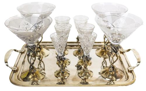 CONJUNTO BANDEJA Y 10 COPAS EN CRISTAL TALLADO Y PLATA