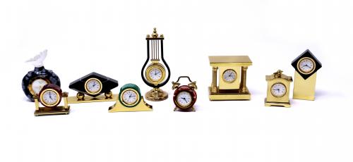 GRAN COLECCIÓN DE  9 PEQUEÑOS RELOJES