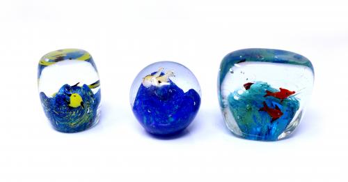 TRES PISAPAPELES EN CRISTAL