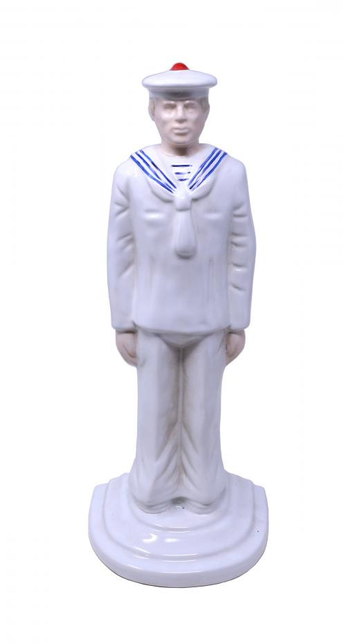 MARINERO FIGURA EN PORCELANA