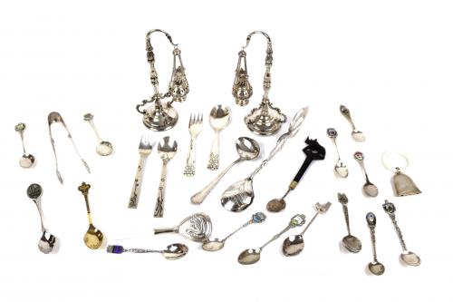 LOTE VARIADO DE PLATA Y METAL PLATEADO
