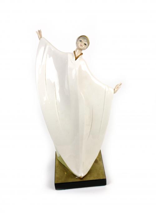 FIGURA EN PORCELANA "DAMA CON TUNICA"