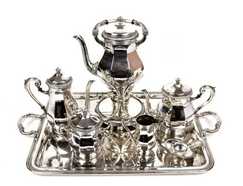 JUEGO DE CAFÉ Y TÉ CON SAMOVAR EN PLATA