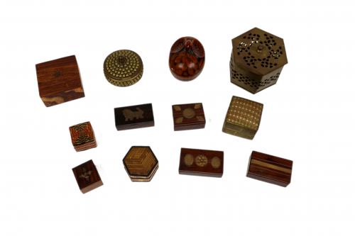 LOTE DE 12 CAJITAS DE DIFERENTES MATERIALES