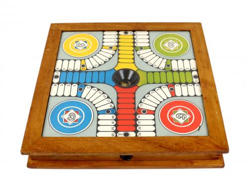 JUEGO DE PARCHIS Y DAMAS