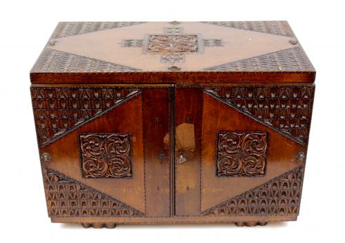 CAJA LICORERA ARQUILLA AÑOS 40