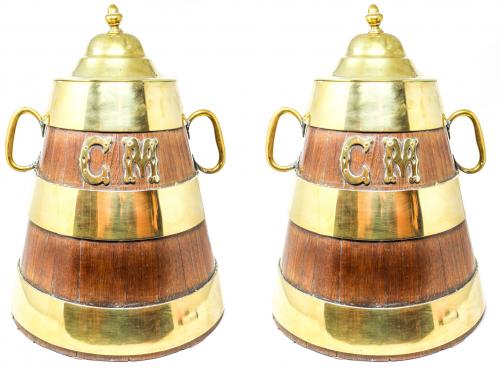 DOS RECIPIENTES RÚSTICOS DE PRINCIPOIOS DEL S.XX