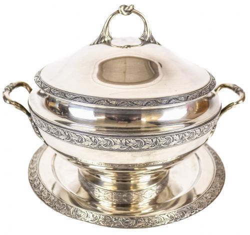 SOPERA Y PLATO EN PLATA "MASRIERA Y CARRERAS"